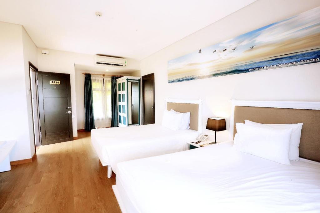 Cozy Green — góc thư giãn cạnh cửa sổ